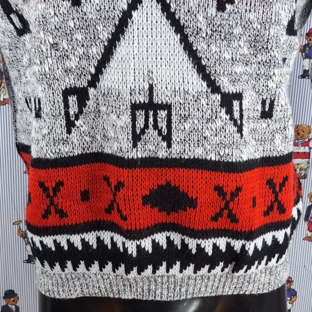Vintage Adele Knitwear tribal arrows grampa gray & red Med chunky knit sweater - Picture 5 of 7